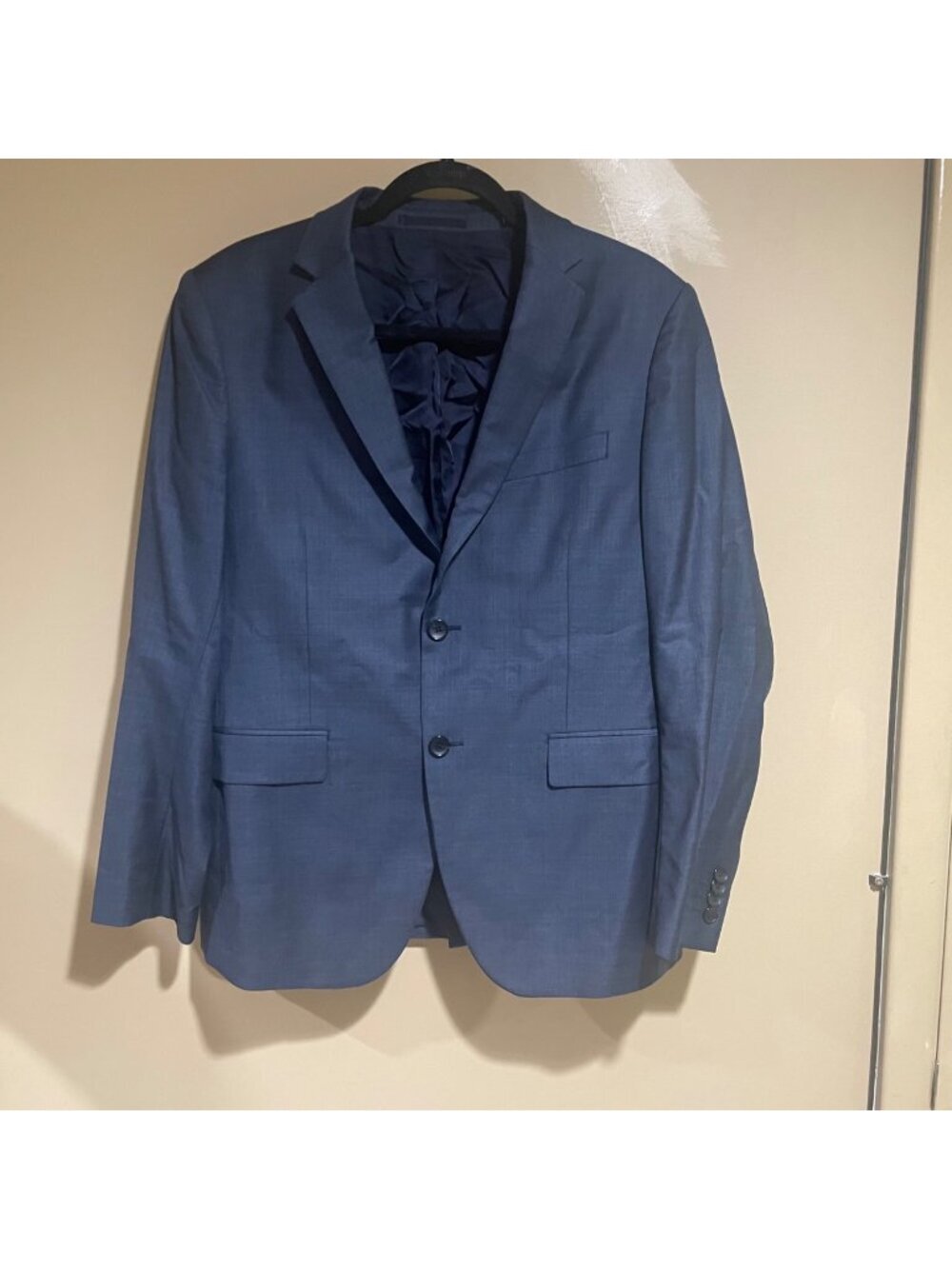 Theory suit jacket blazer featuring 2 button closure